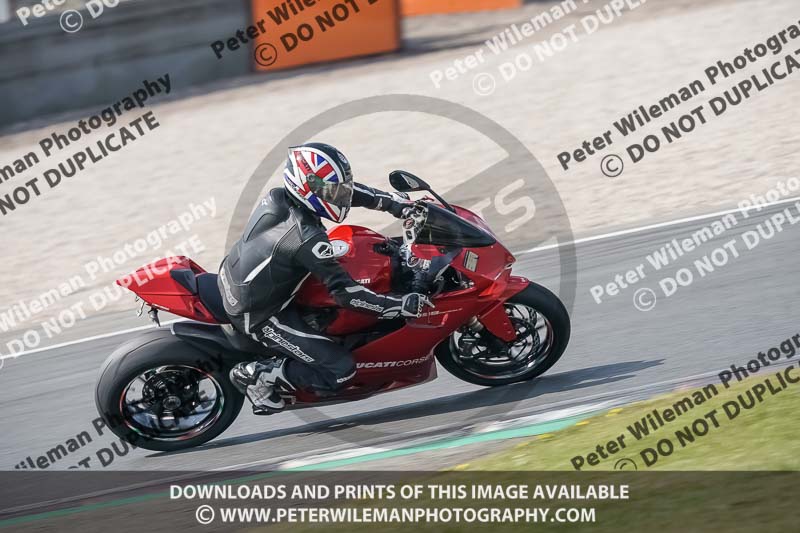 donington no limits trackday;donington park photographs;donington trackday photographs;no limits trackdays;peter wileman photography;trackday digital images;trackday photos